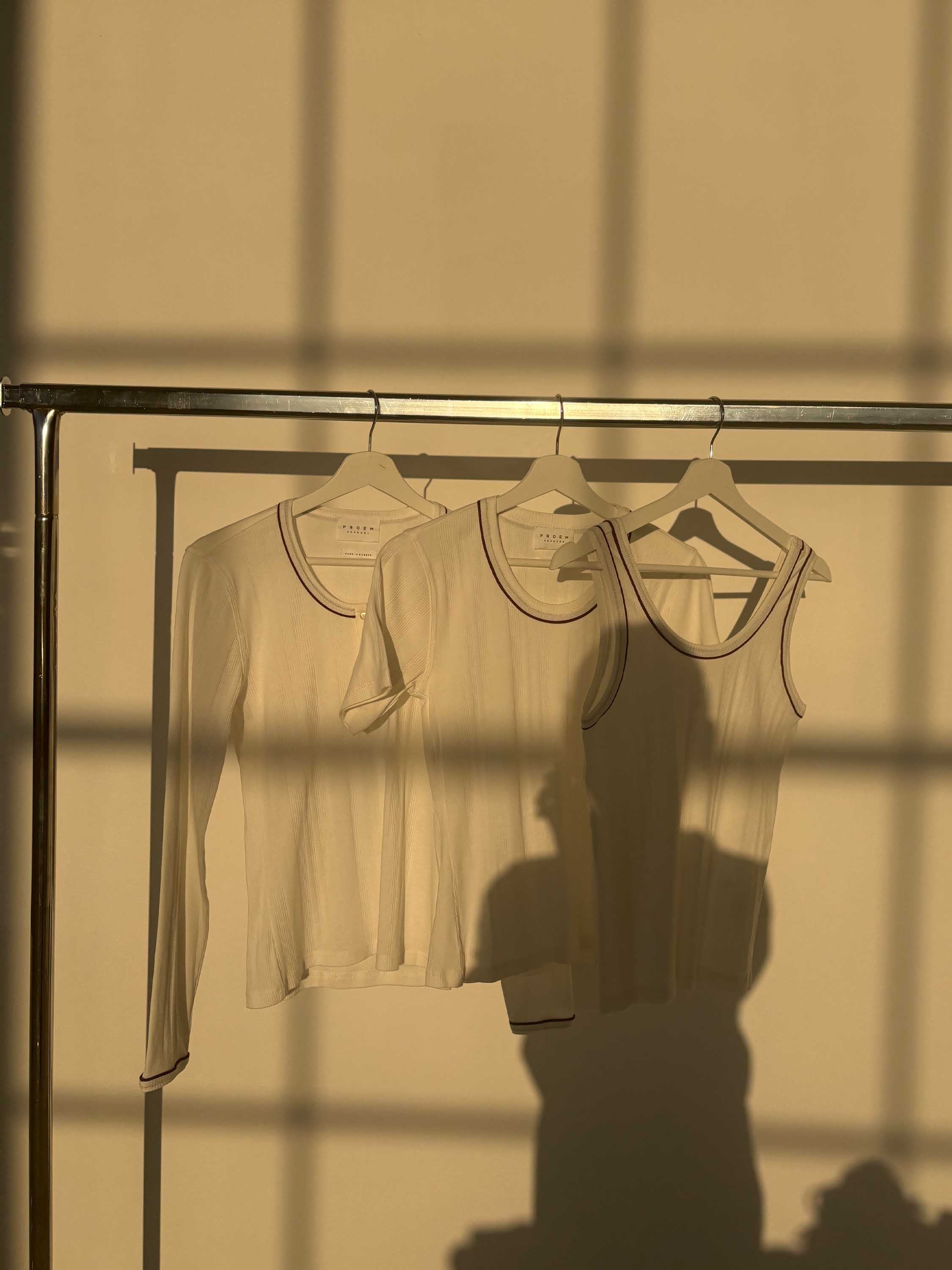 Meet the Waves Sisters