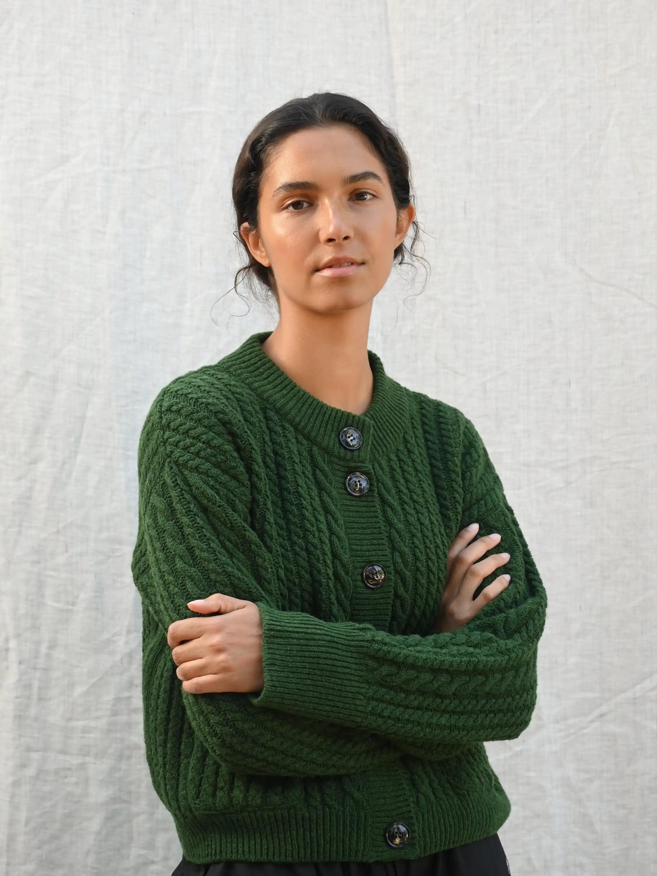 Gertrud Cable Cardigan Cactus green