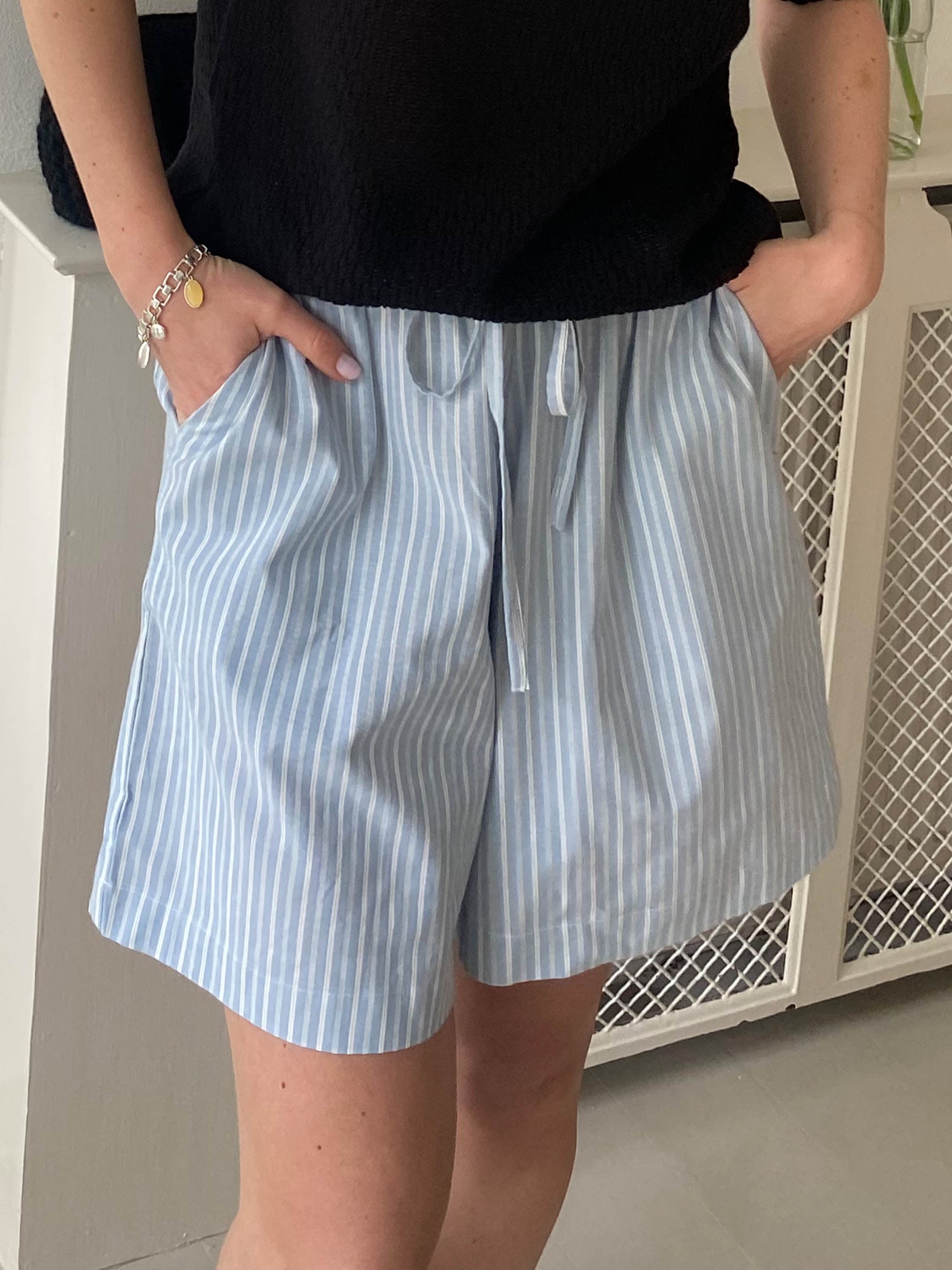 Leonora Shorts - 40%
