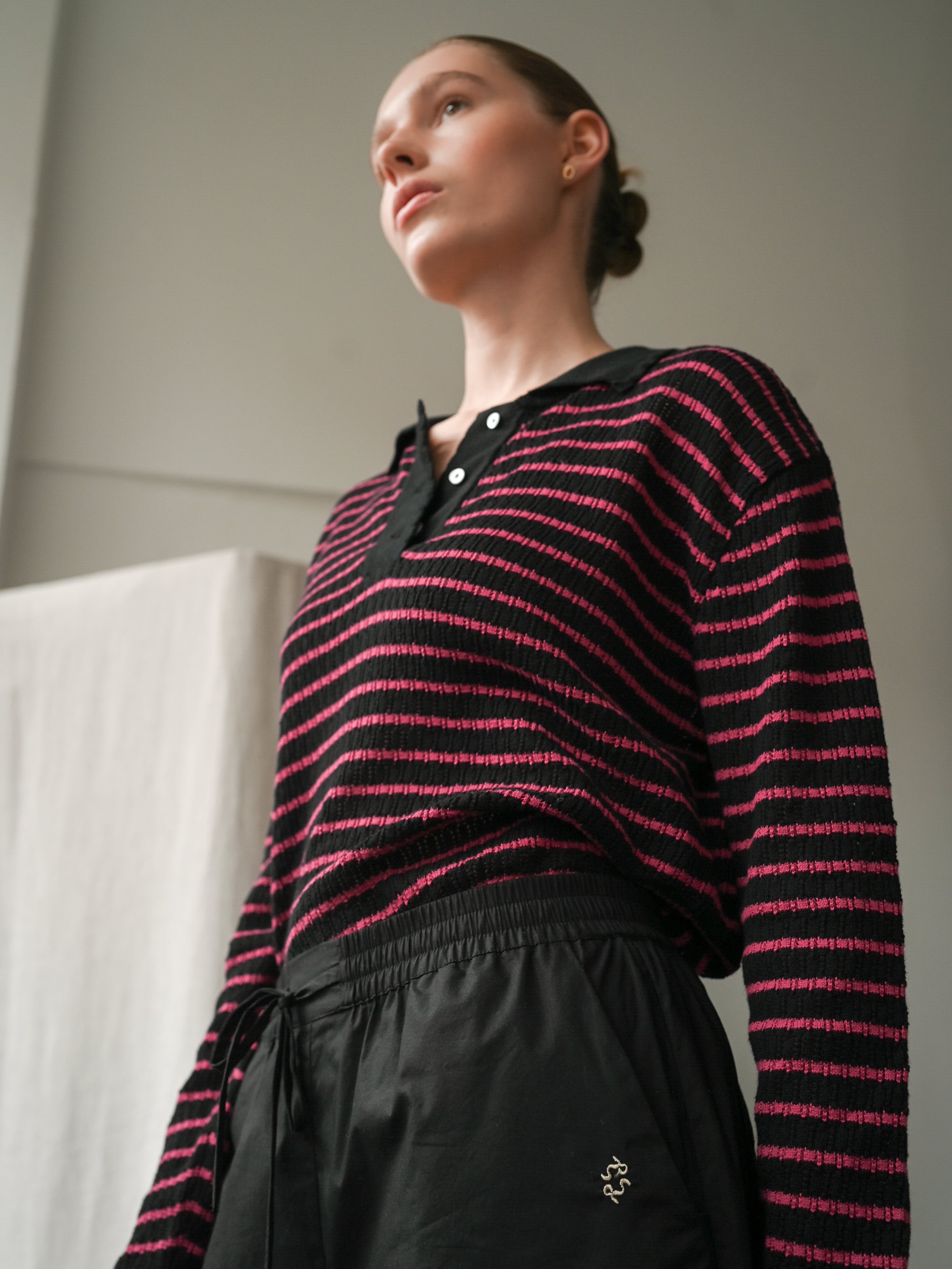 Nuria LS Polo - Black & Holly Berry
