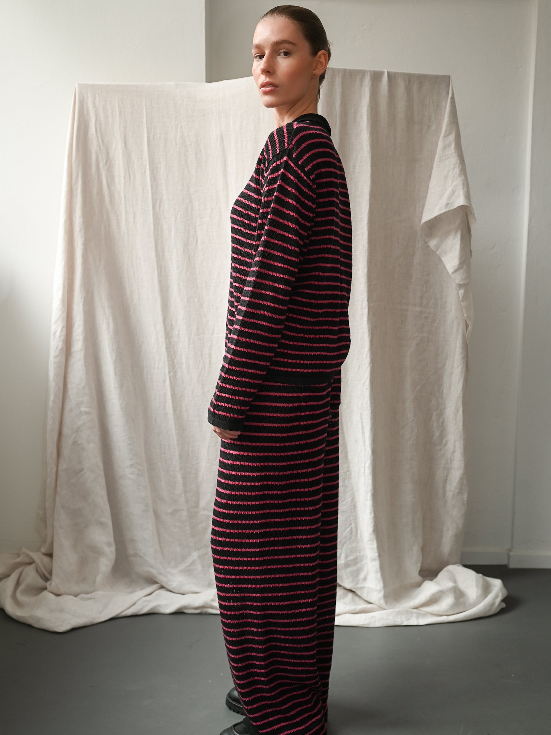 Nuria Knit Trousers - Black & Holly Berry