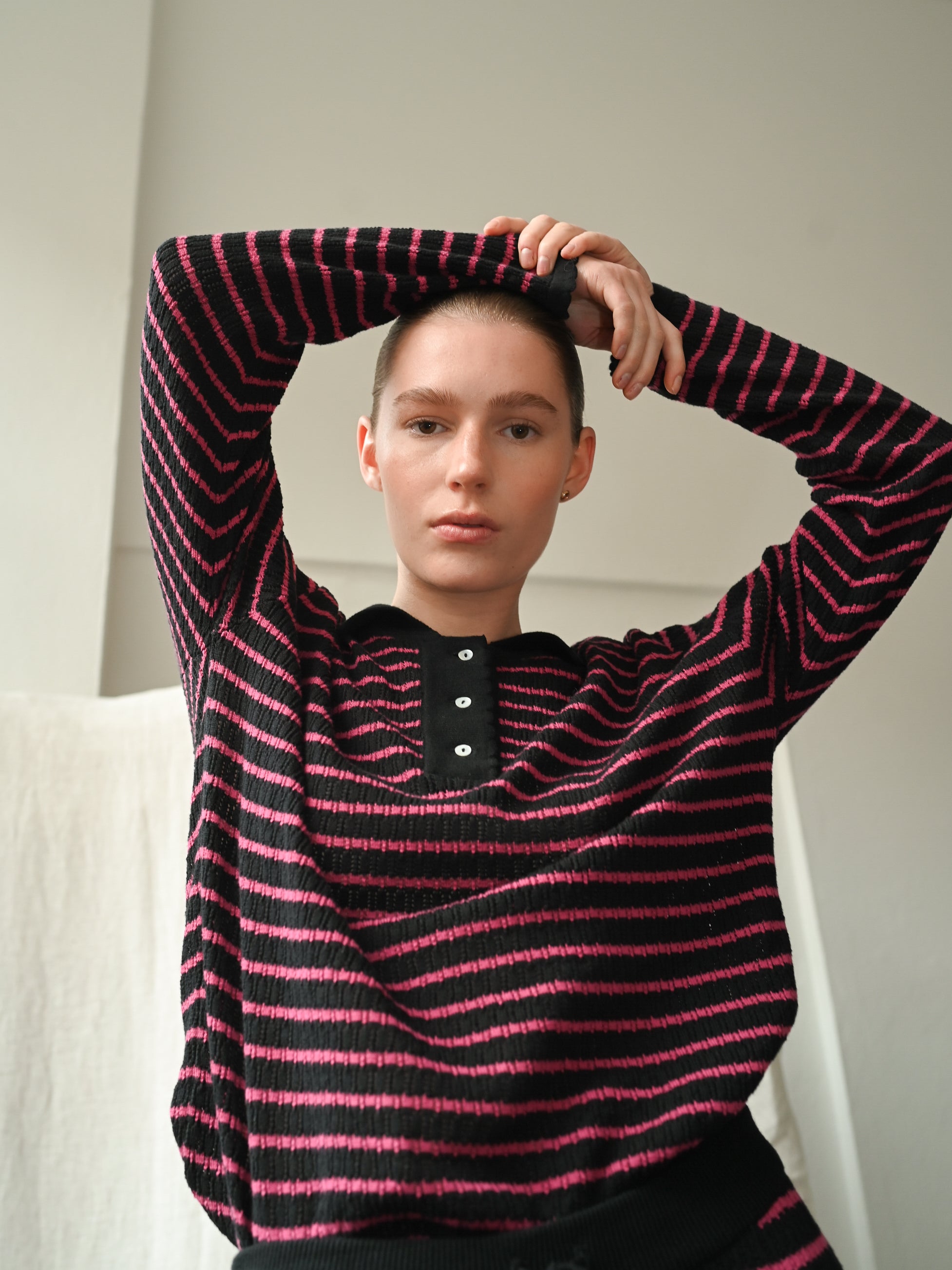 Nuria LS Polo - Black & Holly Berry