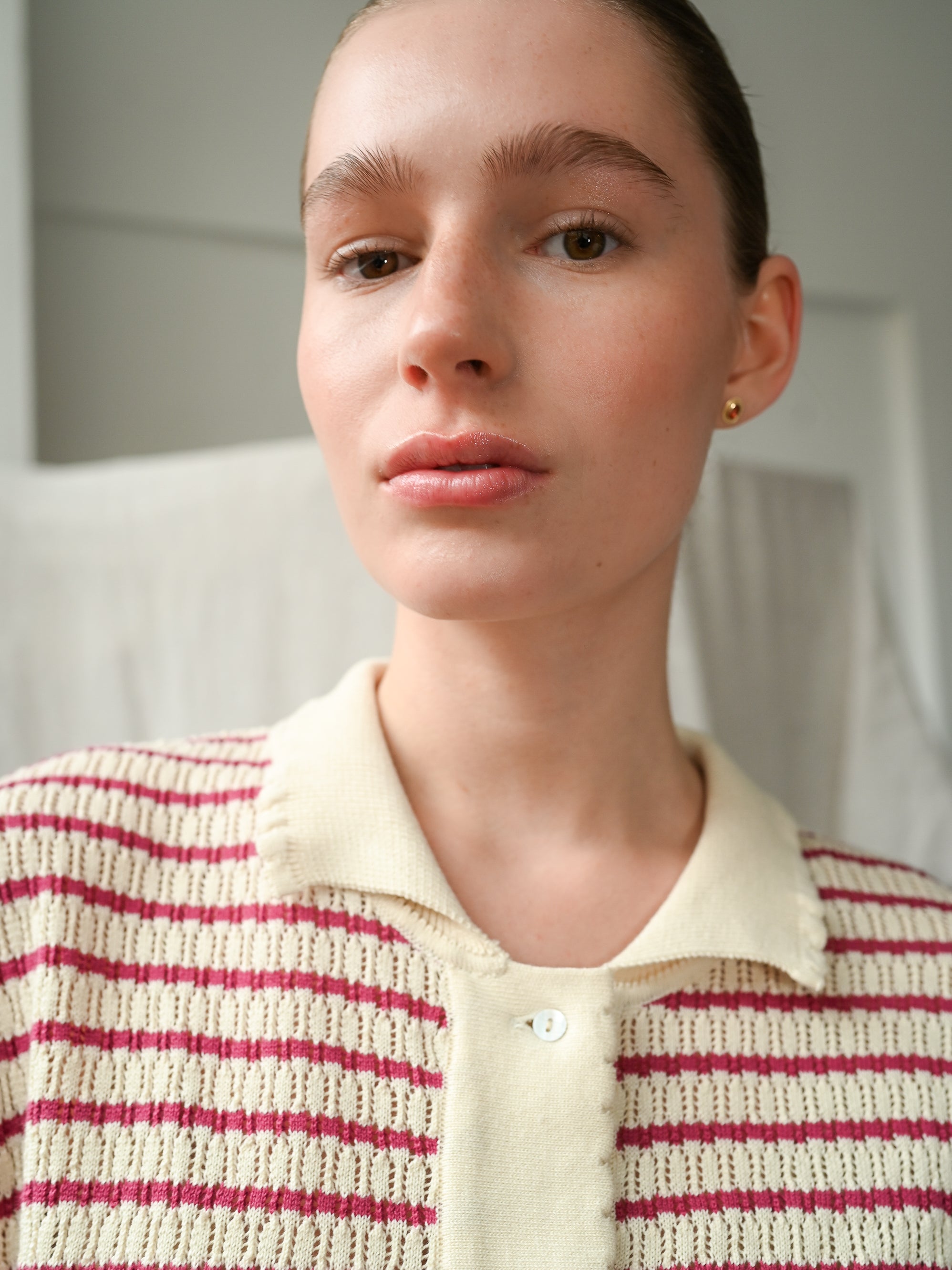 Nuria SS Polo Cardigan - Ecru & Holly Berry