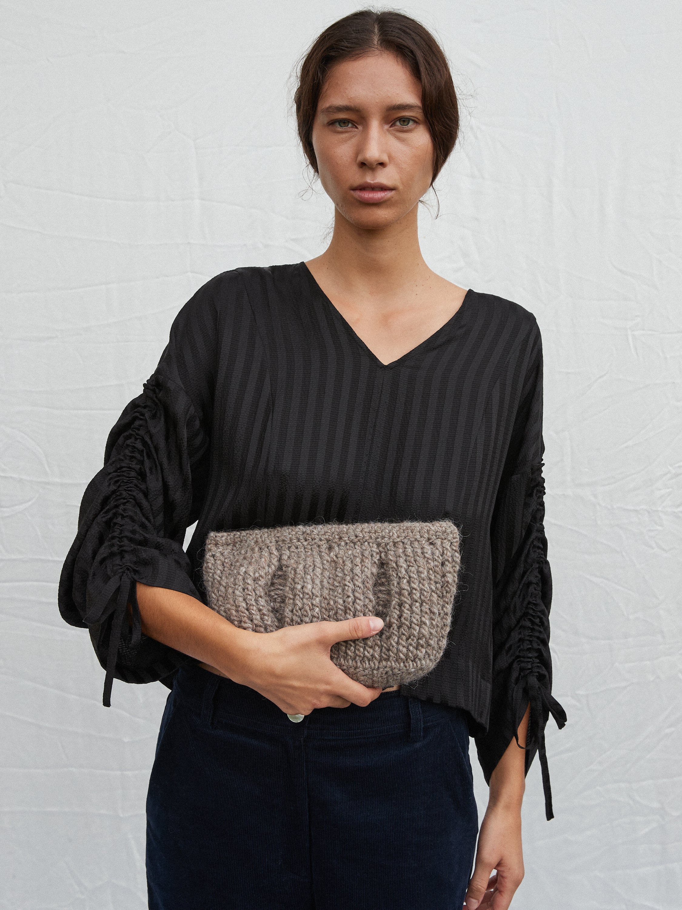 Shell Crochet Clutch Dark Sand