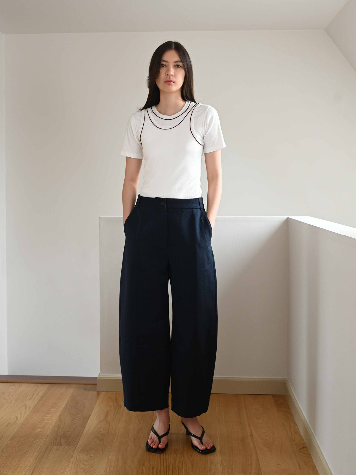 Donna Wool Trousers・Navy
