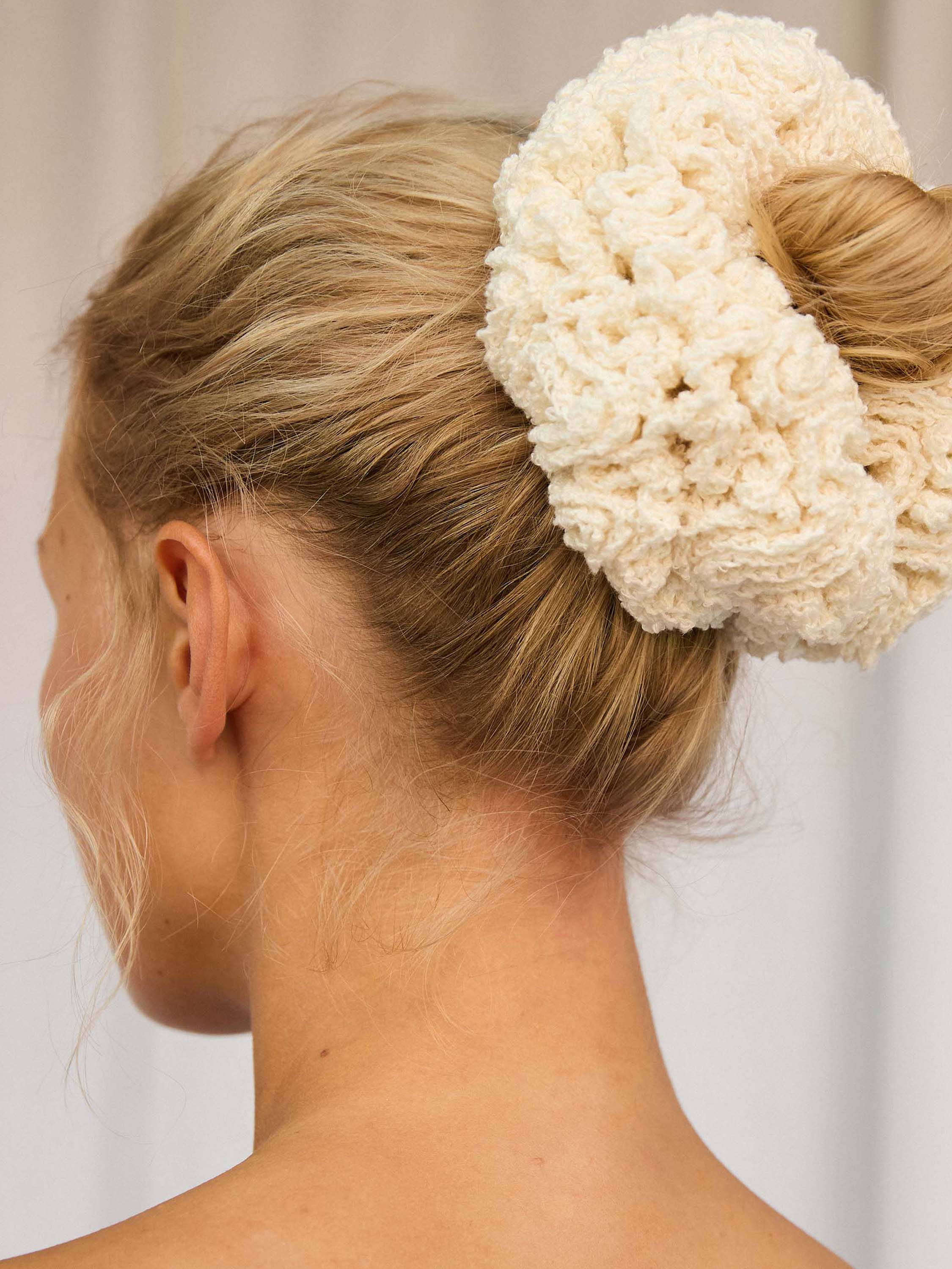 Kamelia Grande Scrunchie