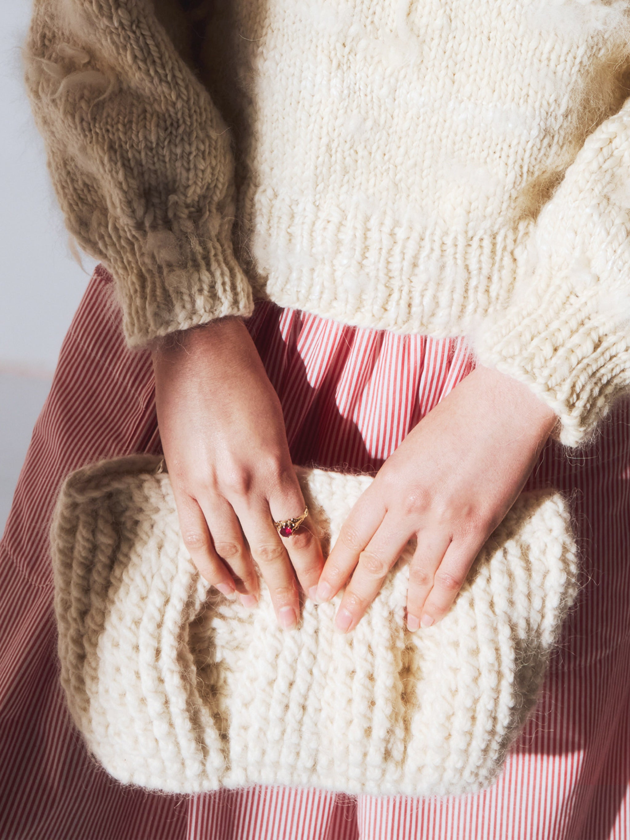 Shell Crochet Clutch Pearl White