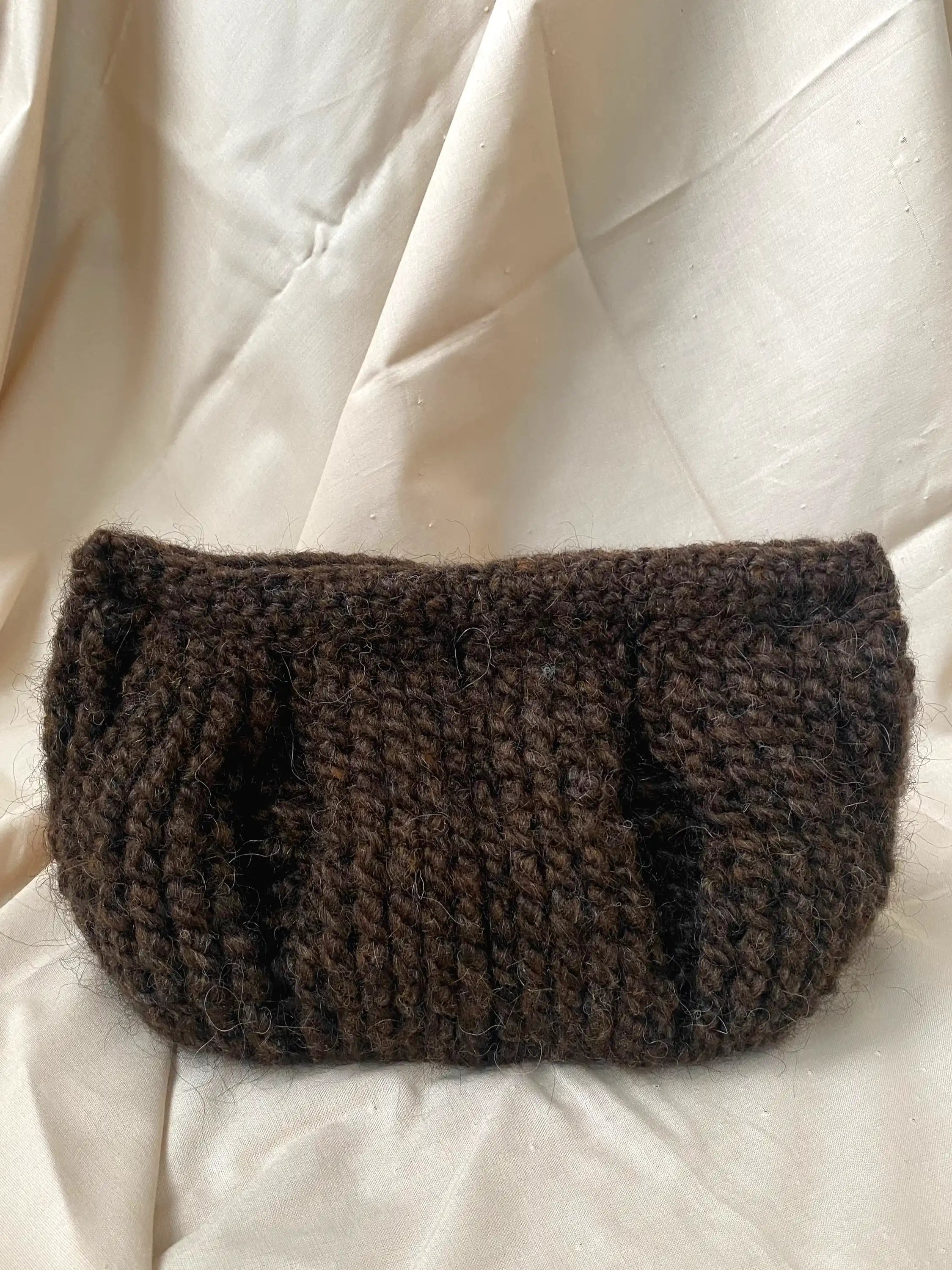 Shell Crochet Clutch Dark Chocolate