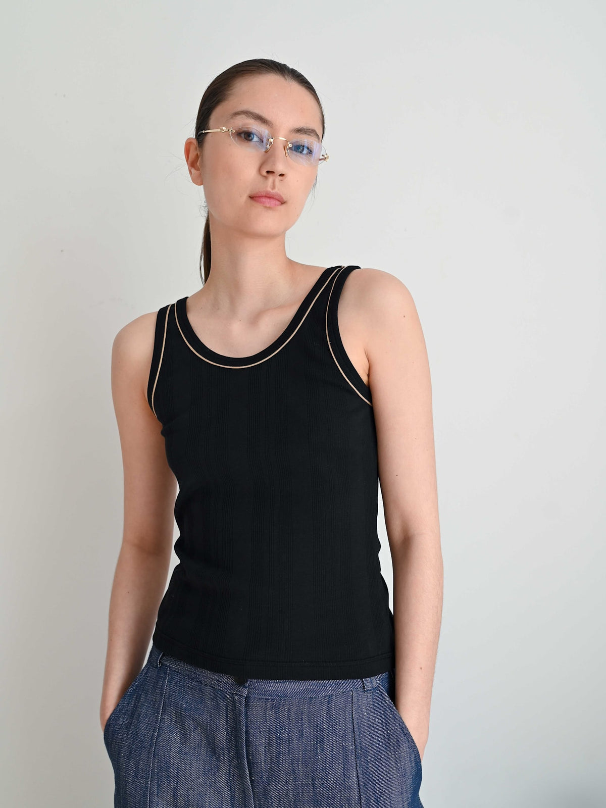 Waves Tank Top Black